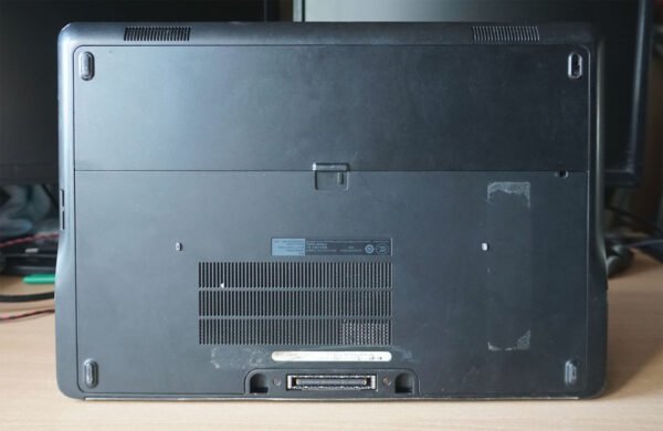 Dell e7740 - obrazek 4