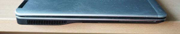 Dell e7740 - obrazek 7