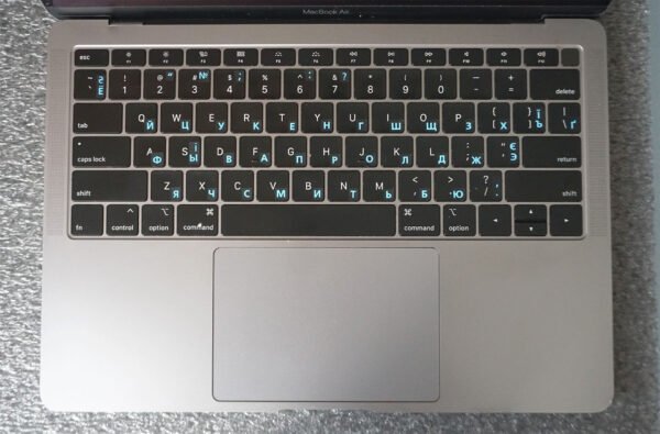 Macbook Air 2018 - obrazek 2
